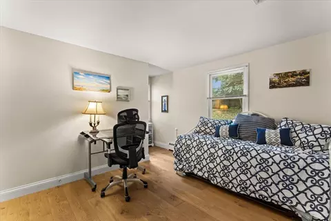 Bedroom - 84 Eel Pond Rd, Monument Beach, MA 02553 photo 4 of 5