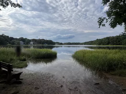 View/Area - 84 Eel Pond Rd, Monument Beach, MA 02553 photo 3 of 4