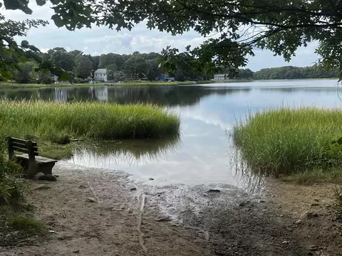 View/Area - 84 Eel Pond Rd, Monument Beach, MA 02553 photo 2 of 4