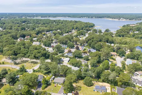 View/Area - 5 Birch St, Buzzards Bay, MA 02532 photo 4 of 8