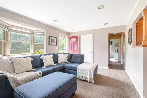 Living - 5 Birch St, Buzzards Bay, MA 02532 photo 2 of 2