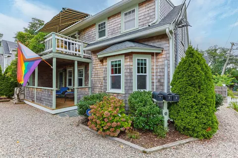 48 Pleasant St UNIT 1, Provincetown, MA 02657