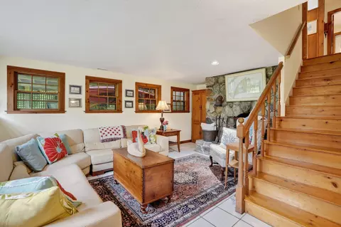Living - 9 Codman Spring Rd, Edgartown, MA 02539 photo 4 of 5