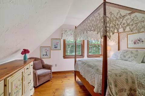 Bedroom - 9 Codman Spring Rd, Edgartown, MA 02539 photo 5 of 8