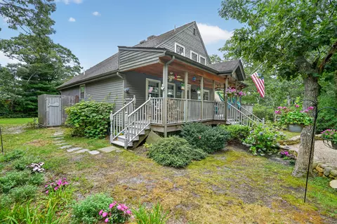 Exterior - 9 Codman Spring Rd, Edgartown, MA 02539 photo 1 of 8