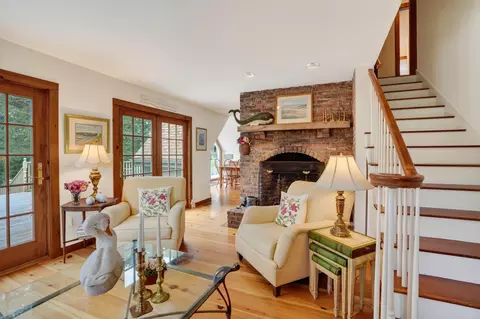 Living - 9 Codman Spring Rd, Edgartown, MA 02539 photo 3 of 5