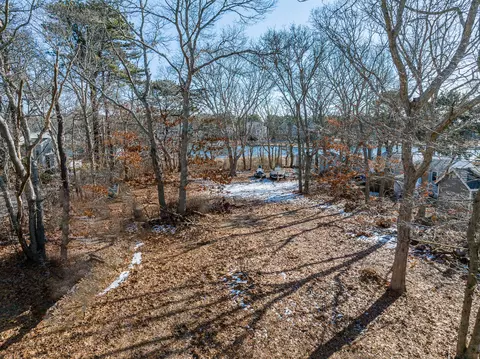 24 Seconsett Point Rd, Mashpee, MA 02649 photo 4
