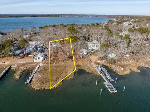 24 Seconsett Point Rd, Mashpee, MA 02649 photo 7