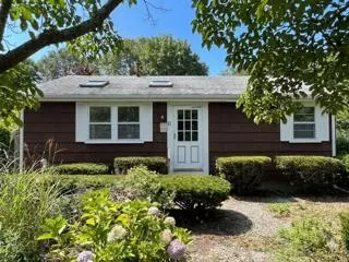 11 Pamet Rd, West Yarmouth, MA 02673