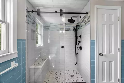 Bath - 40 Smith Farm Rd, Eastham, MA 02642 photo 4 of 4
