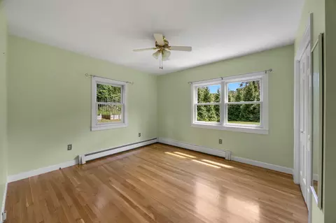 Bedroom - 40 Smith Farm Rd, Eastham, MA 02642 photo 3 of 6