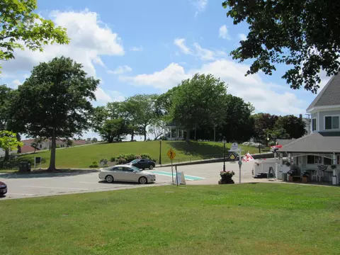 Exterior - 60 11th St, Onset, MA 02558 photo 6 of 6