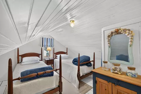 Bedroom - 1210 County Rd, Cataumet, MA 02534 photo 5 of 6