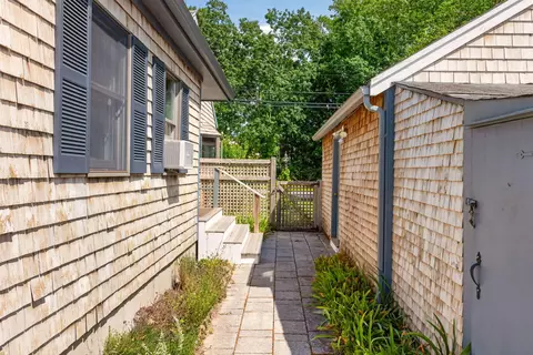 Exterior - 1210 County Rd, Cataumet, MA 02534 photo 5 of 9