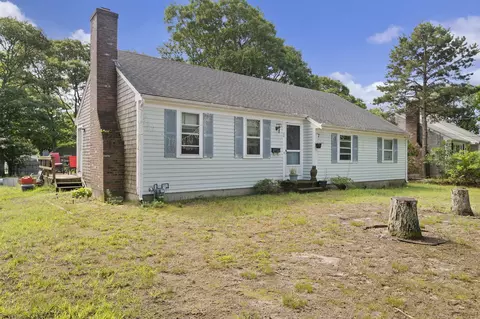 24 S Sea Ave, West Yarmouth, MA 02673