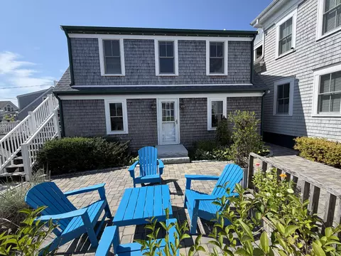 4 Conant St, Provincetown, MA 02657