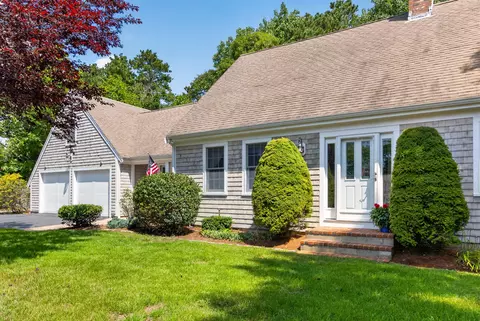 12 Quail Hollow Rd, South Dennis, MA 02660
