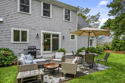 Exterior - 20 Wedgewood Dr, Centerville, MA 02632 photo 8 of 14