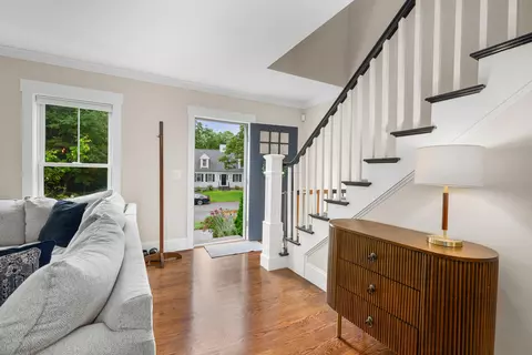 Entry Way - 20 Wedgewood Dr, Centerville, MA 02632 photo 2 of 3