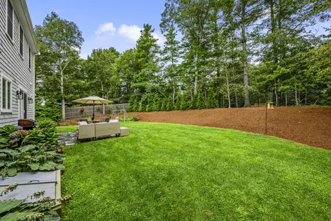 Exterior - 20 Wedgewood Dr, Centerville, MA 02632 photo 11 of 14