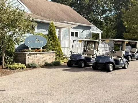 Exterior - 15 Classic Cir UNIT 15, Mashpee, MA 02649 photo 3 of 6