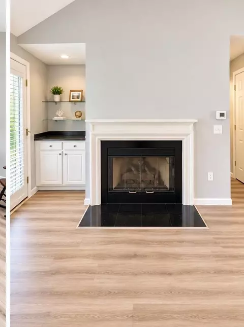 Living - 15 Classic Cir UNIT 15, Mashpee, MA 02649 photo 2 of 3