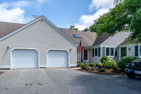 Exterior - 7 Ironwood Path, Mashpee, MA 02649 photo 4 of 4