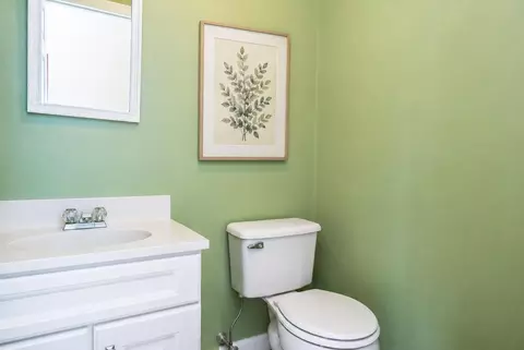 Bath - 7 Ironwood Path, Mashpee, MA 02649 photo 4 of 4