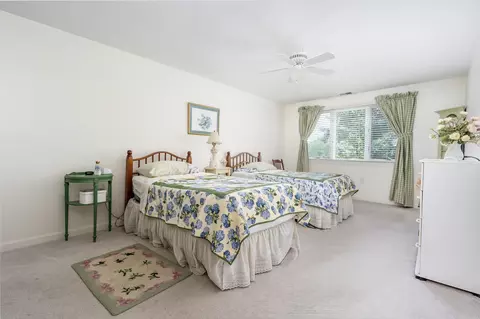 Bedroom - 7 Ironwood Path, Mashpee, MA 02649 photo 3 of 4