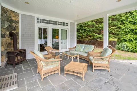 Exterior - 4 Sherbourne Way, Wareham, MA 02571 photo 2 of 2