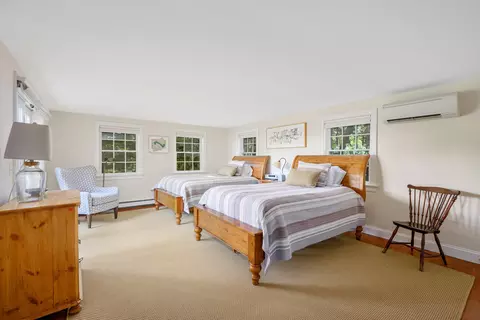 Bedroom - 11 Sheperds Way, Barnstable, MA 02630 photo 3 of 4
