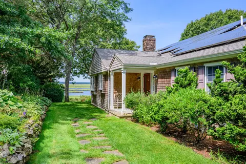 Exterior - 11 Sheperds Way, Barnstable, MA 02630 photo 8 of 17