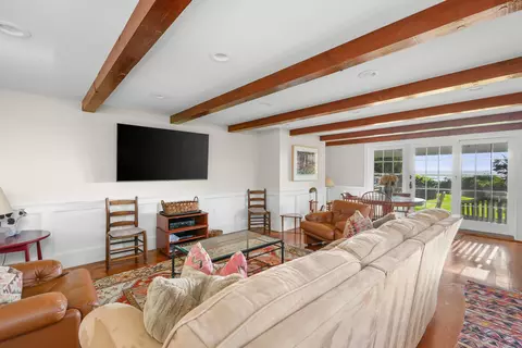 Living - 11 Sheperds Way, Barnstable, MA 02630 photo 7 of 9