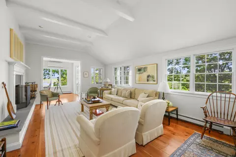 Living - 11 Sheperds Way, Barnstable, MA 02630 photo 3 of 9