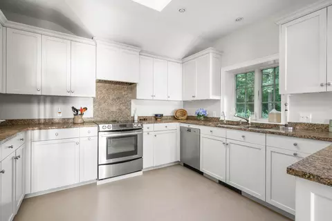 Kitchen - 11 Sheperds Way, Barnstable, MA 02630 photo 1 of 3