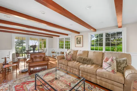 Living - 11 Sheperds Way, Barnstable, MA 02630 photo 9 of 9