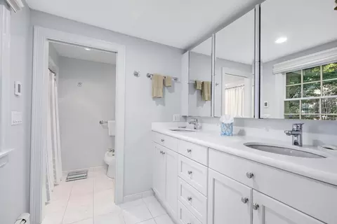 Bath - 11 Sheperds Way, Barnstable, MA 02630 photo 1 of 1