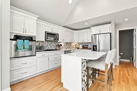 Kitchen - 68 Gold Leaf Ln, Mashpee, MA 02649 photo 2 of 3