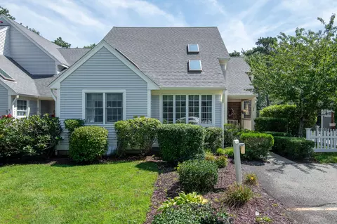 Exterior - 68 Gold Leaf Ln, Mashpee, MA 02649 photo 6 of 8