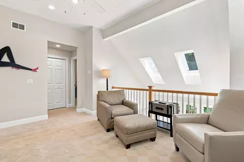 Entry Way - 68 Gold Leaf Ln, Mashpee, MA 02649 photo 2 of 2