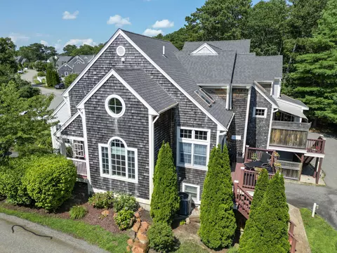 View/Area - 68 Gold Leaf Ln, Mashpee, MA 02649 photo 2 of 5