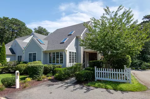 Exterior - 68 Gold Leaf Ln, Mashpee, MA 02649 photo 1 of 8