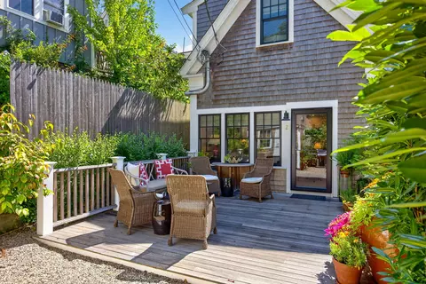 446 Commercial St UNIT 2, Provincetown, MA 02657