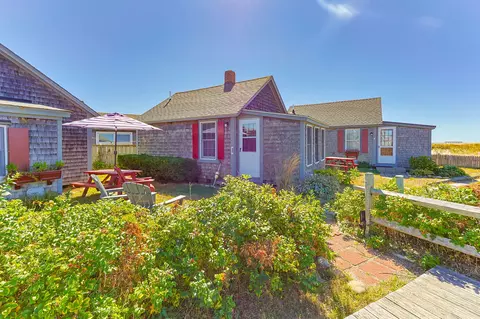 658 Shore Rd #8, North Truro, MA 02652