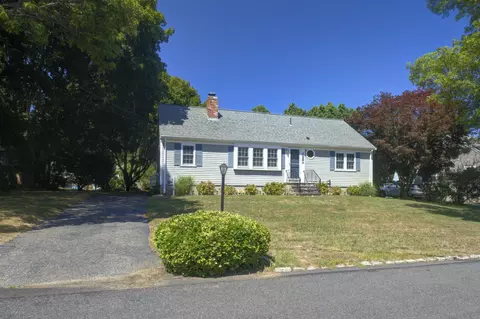 28 Cyprus Rd, South Dennis, MA 02660