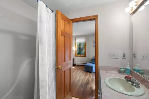 Bath - 11 Fallon Rd, Eastham, MA 02642 photo 2 of 3