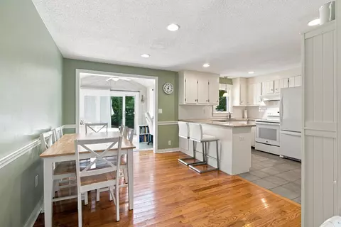 Dining - 48 Audubon Cir, Centerville, MA 02632 photo 1 of 1
