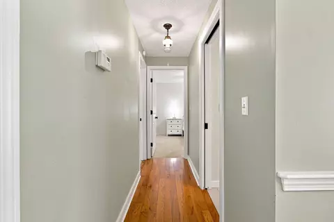 Entry Way - 48 Audubon Cir, Centerville, MA 02632 photo 1 of 1