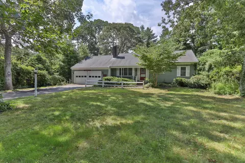 33 Ellis Cir, Yarmouth Port, MA 02675