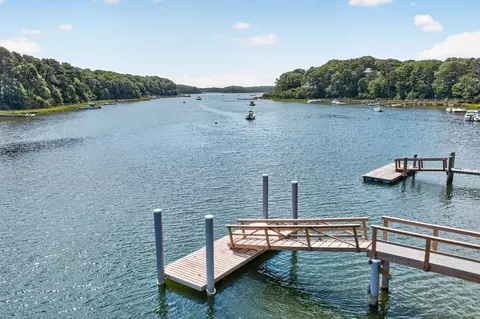 View/Area - 28 Quaker Run Rd, Mashpee, MA 02649 photo 1 of 5